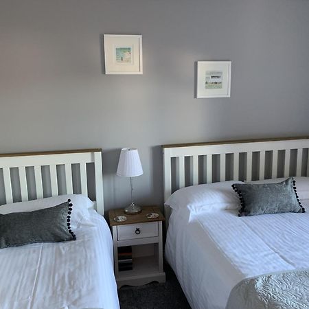 Bed and Breakfast Hensleigh House Чармут Номер фото